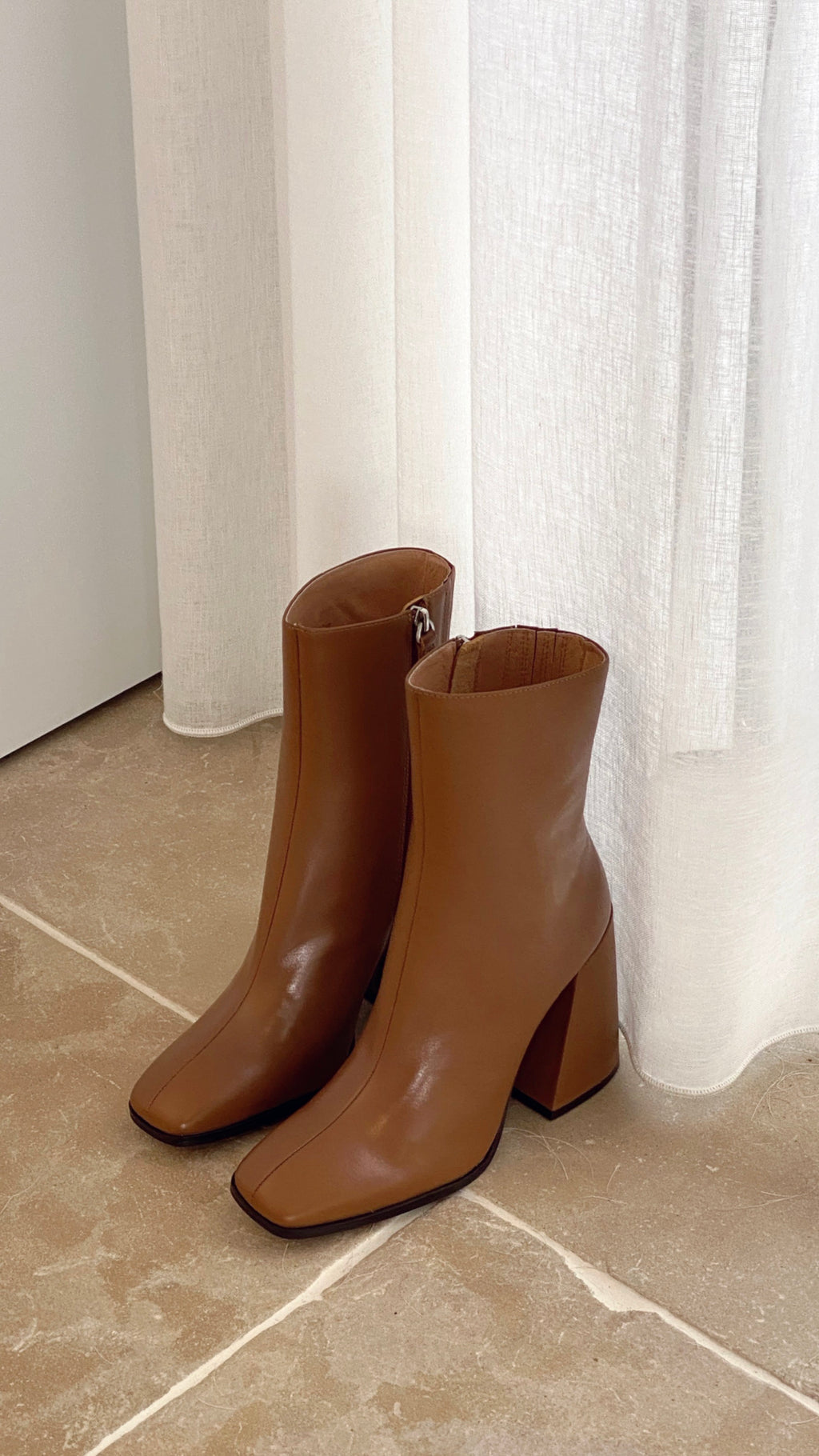 Alias Mae Alana Boot - Tan Leather