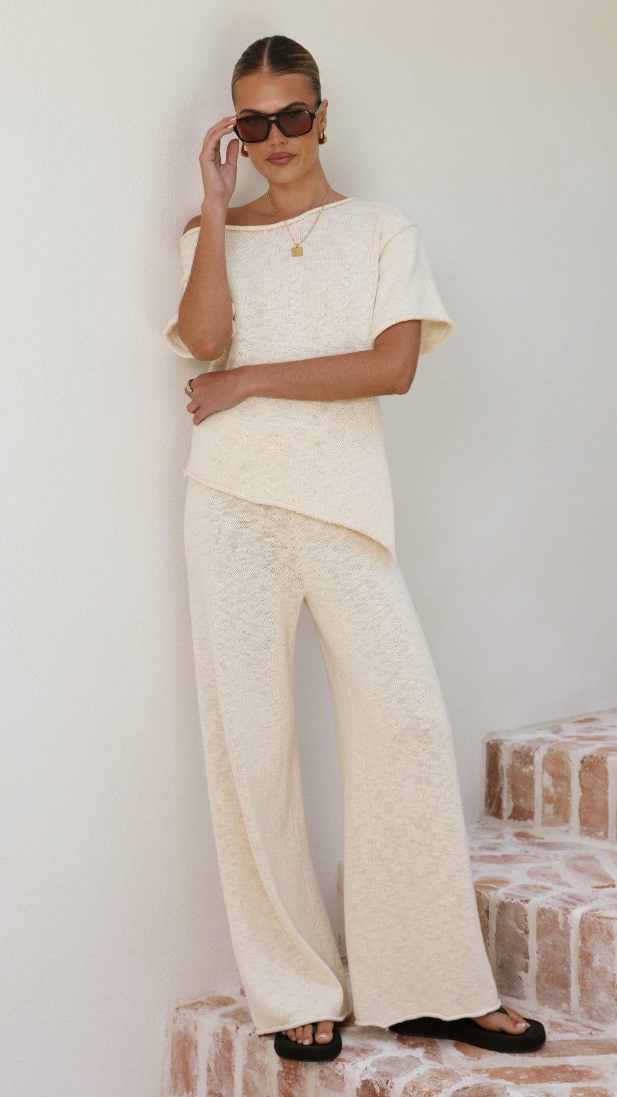 Cascadia Off Shoulder T-Shirt - Cream - Billy J