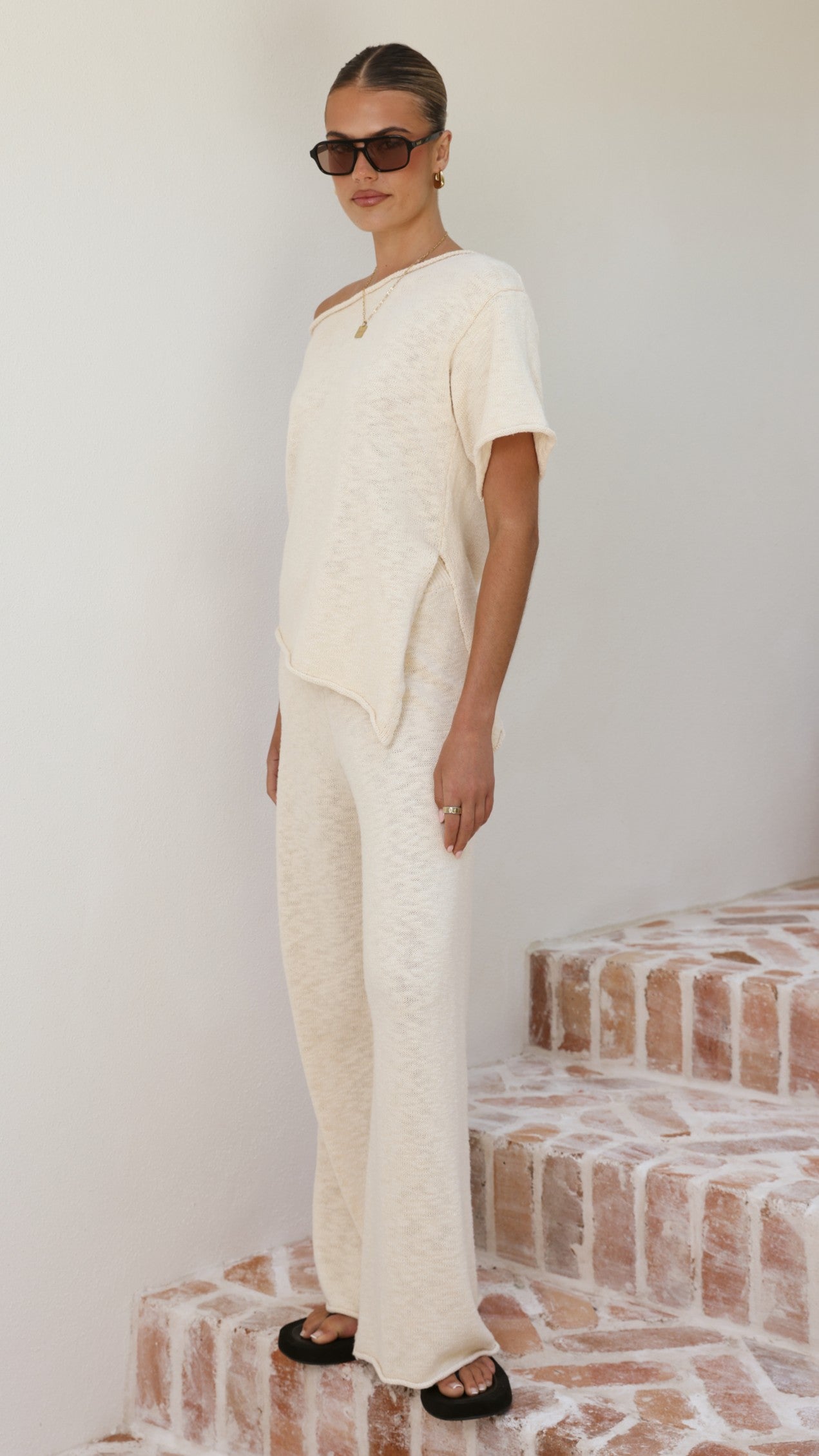 Cascadia Off Shoulder T-Shirt - Cream - Billy J