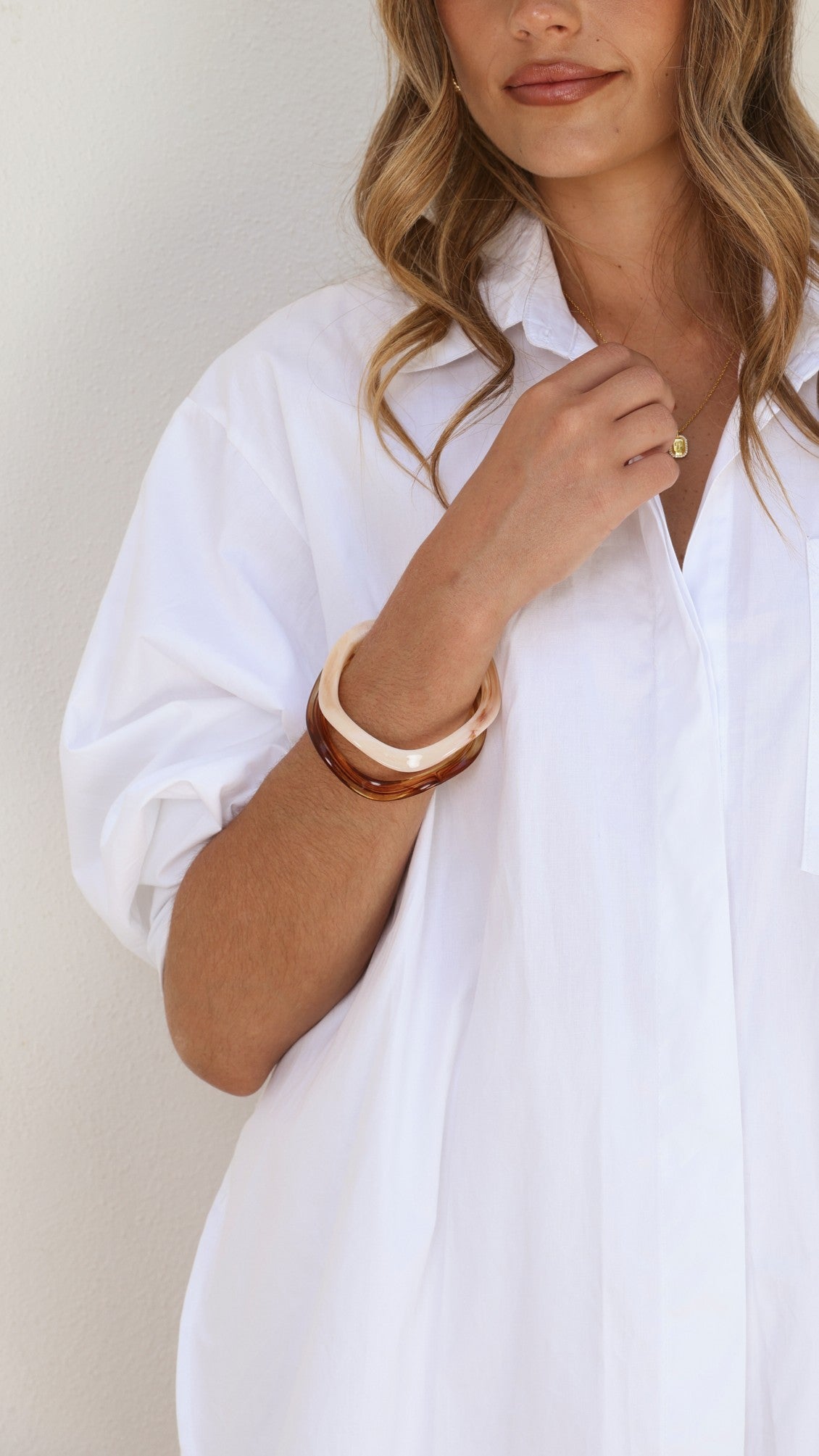 Pippa Wave Bangle 2 Pack - White / Tea - Billy J
