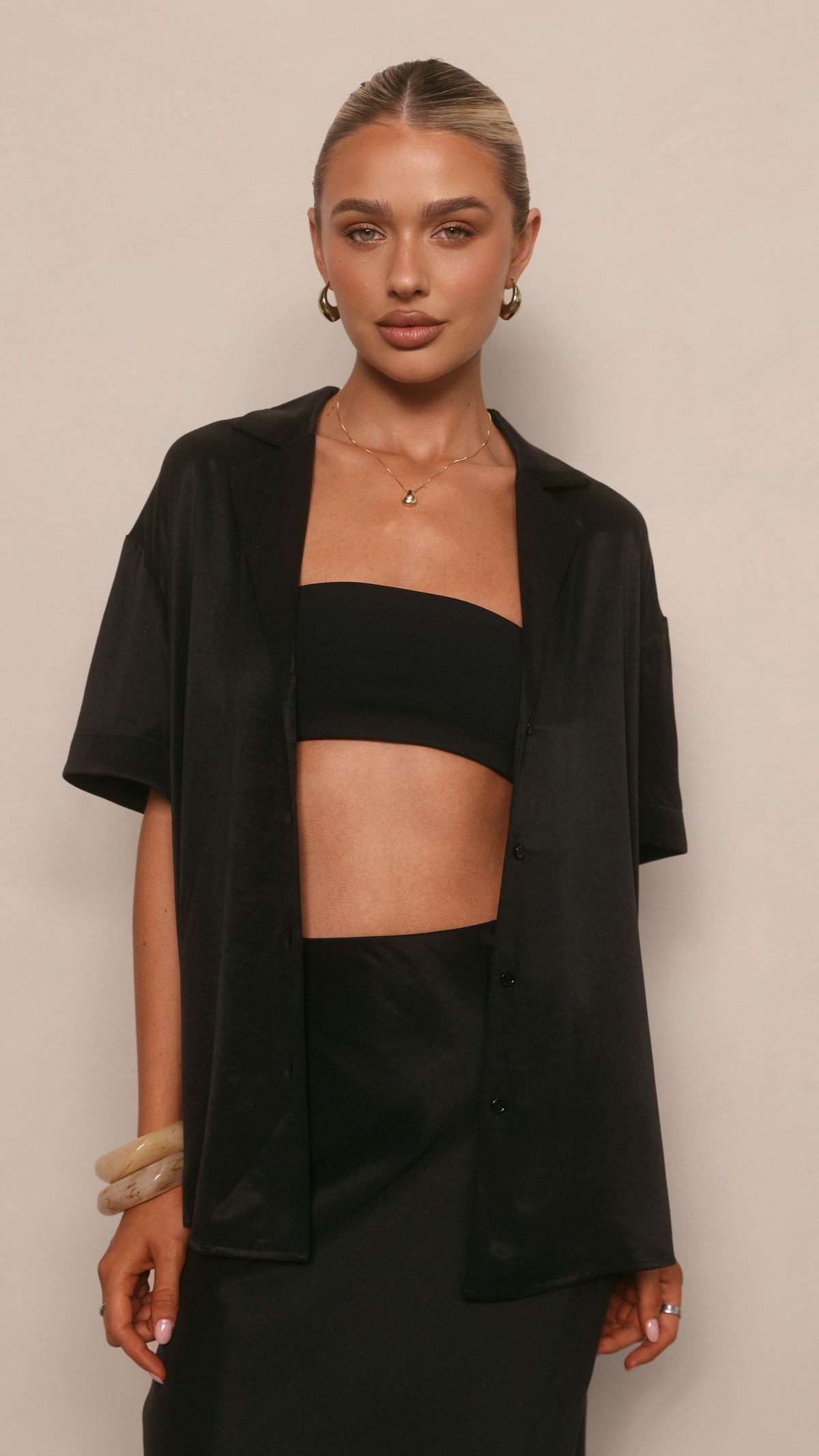 Tamika Short Sleeve Shirt - Black - Billy J