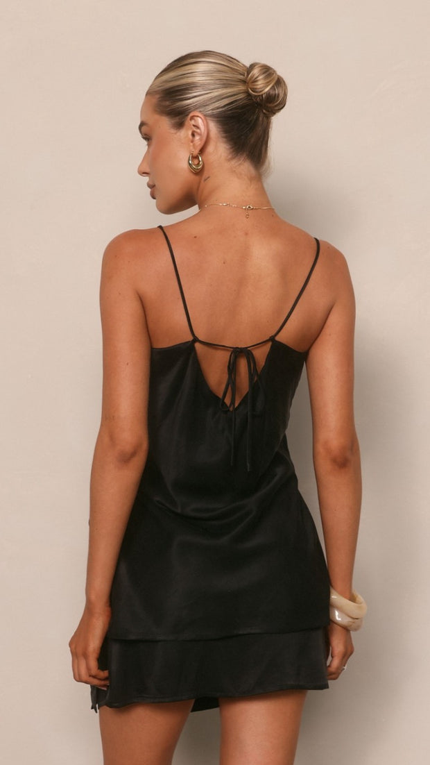Clara Longline Top - Black - Billy J