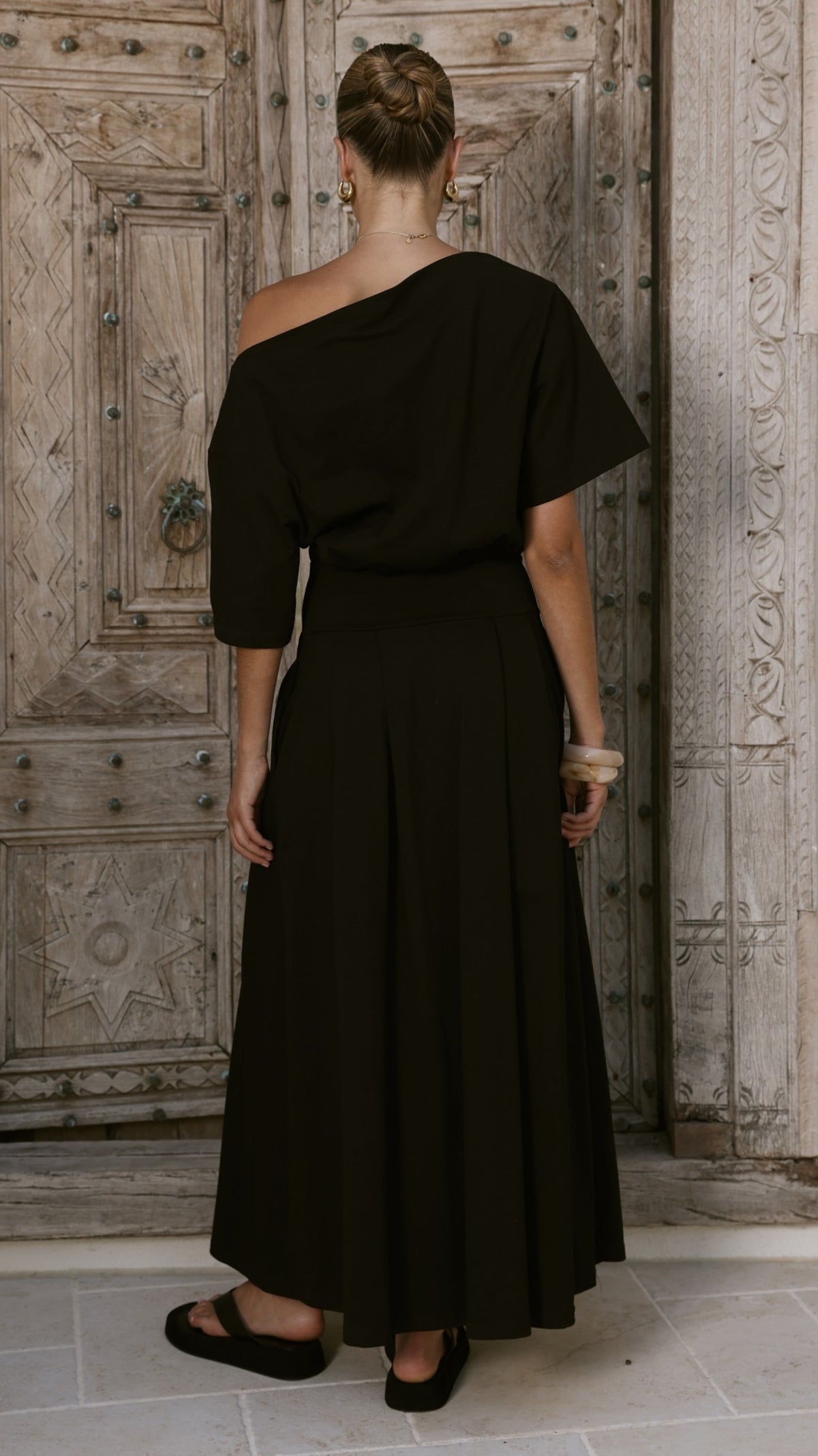 Aleski Maxi Dress - Black - Billy J