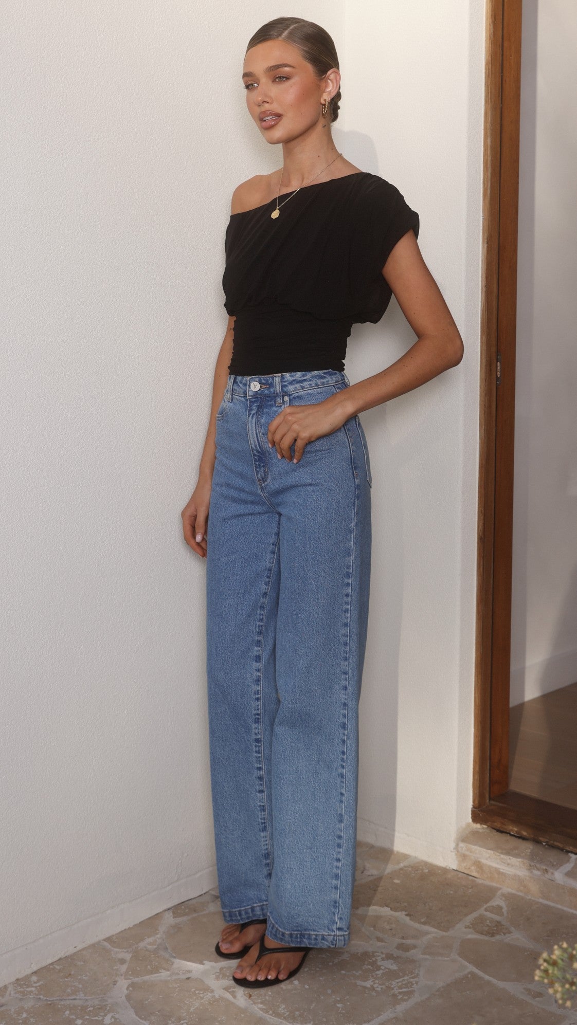 Debby Off Shoulder Top - Black - Billy J