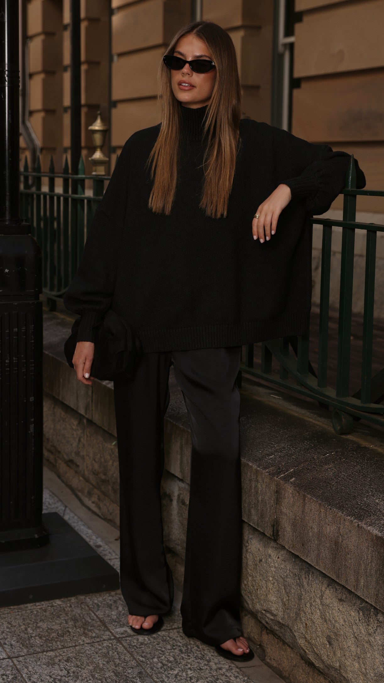 Harita Knitted Sweater - Black - Billy J