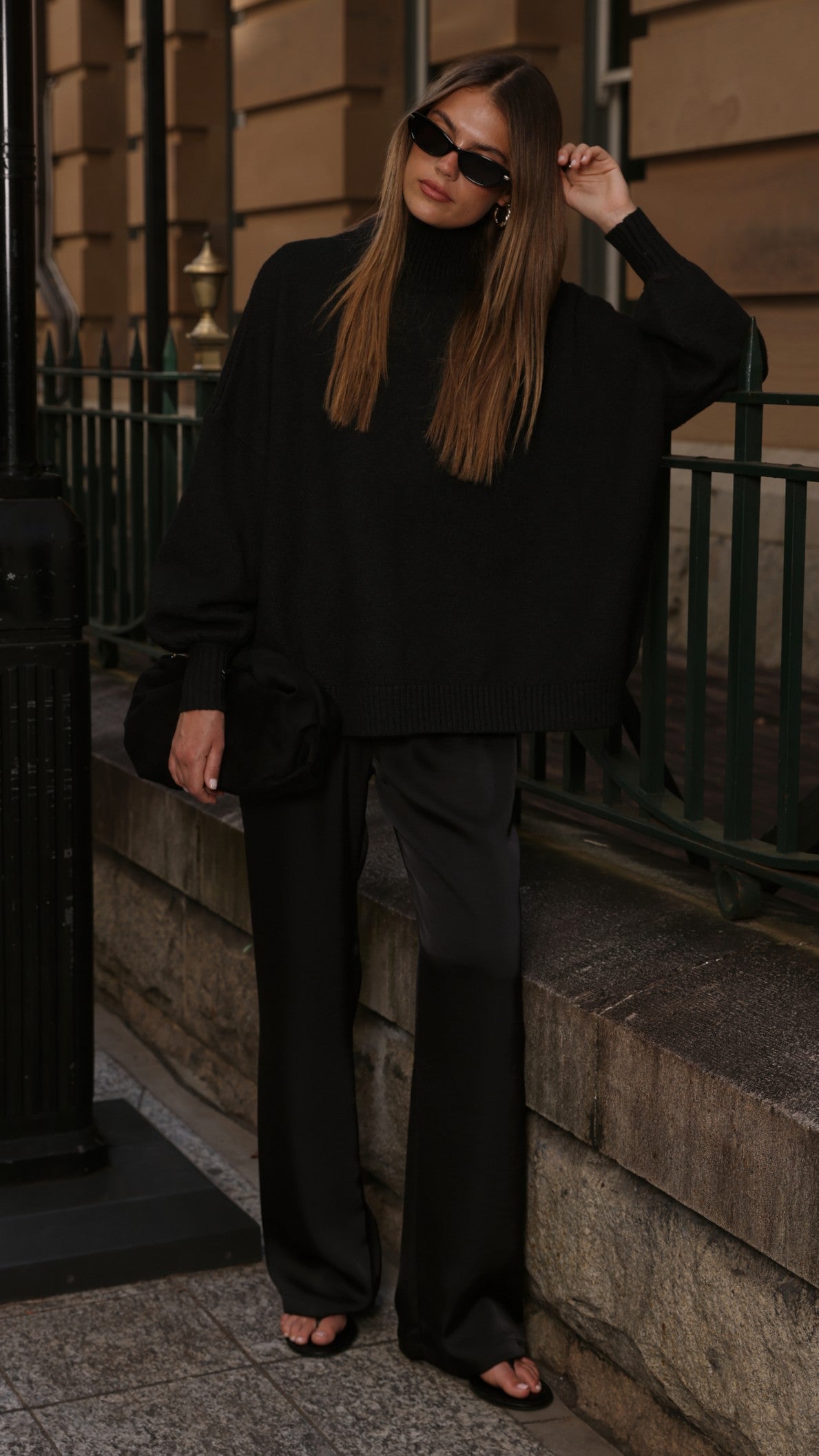 Harita Knitted Sweater - Black - Billy J