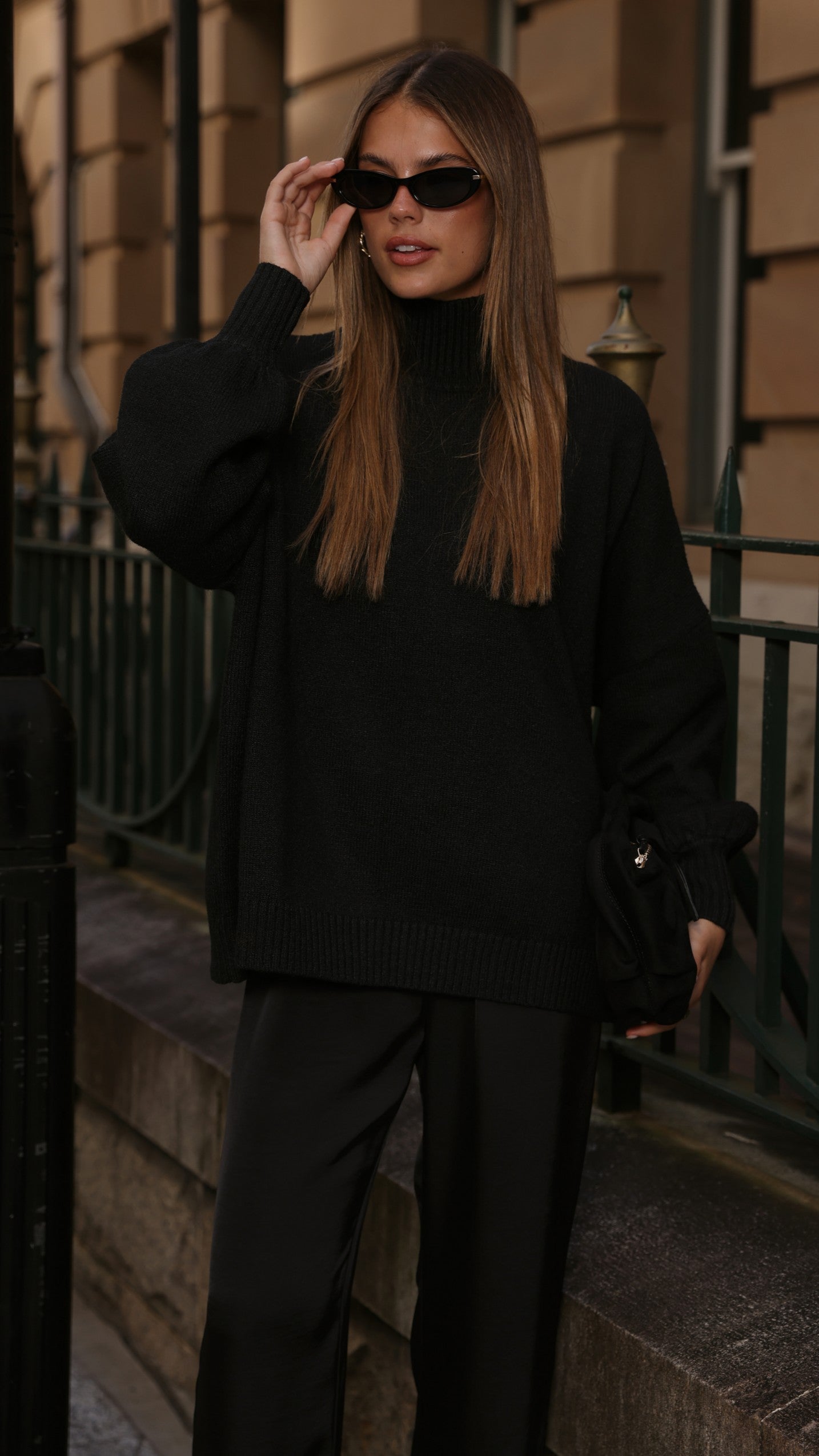 Harita Knitted Sweater - Black - Billy J