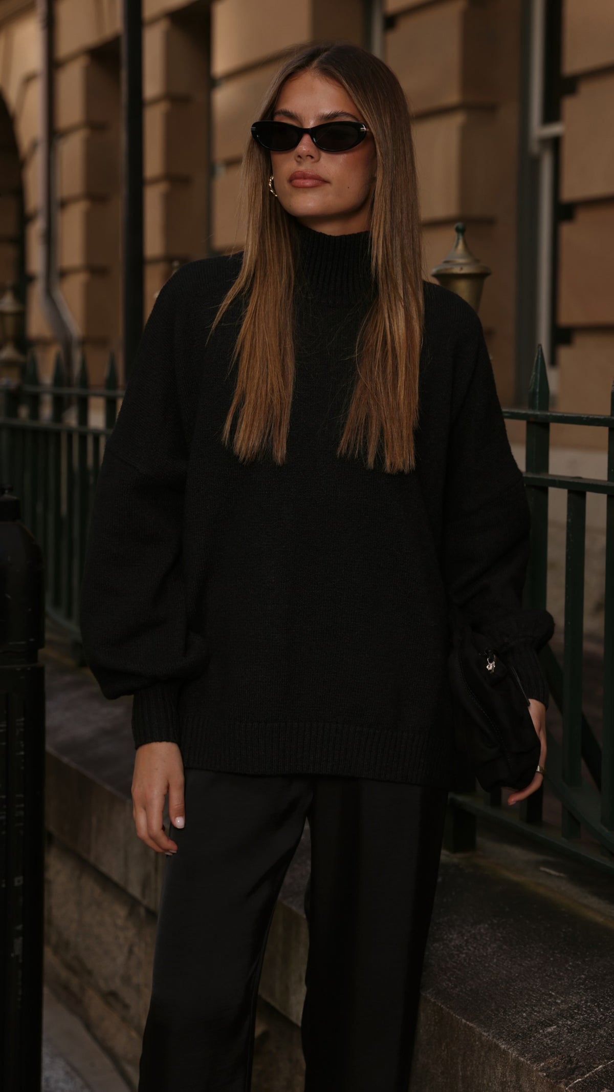 Harita Knitted Sweater - Black - Billy J
