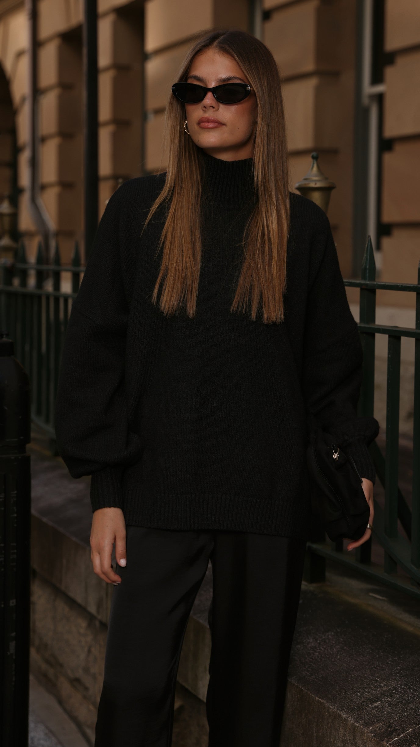 Harita Knitted Sweater - Black - Billy J
