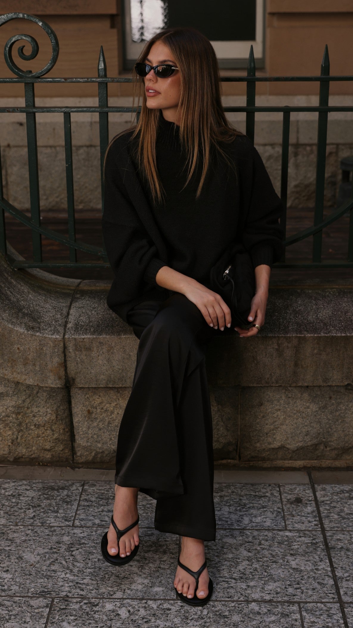 Harita Knitted Sweater - Black - Billy J
