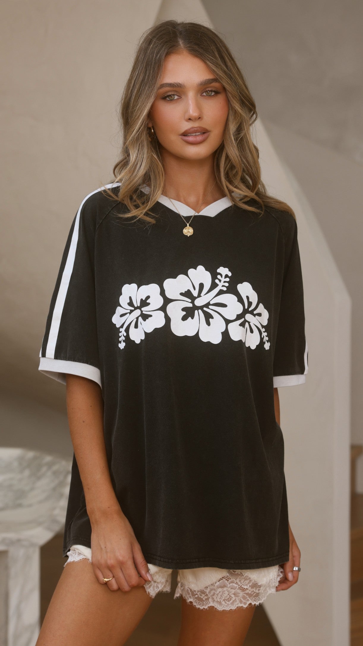 Hibiscus Oversized T-Shirt - Black Acid Wash - Billy J