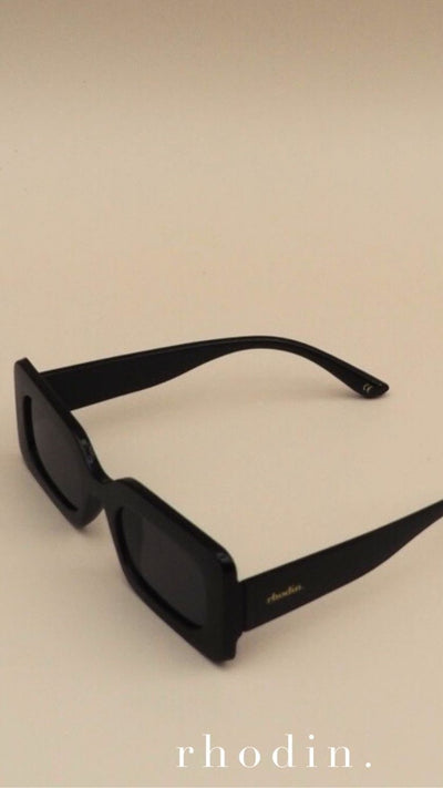 Load image into Gallery viewer, RC Noir Beach Sunglasses - Black
