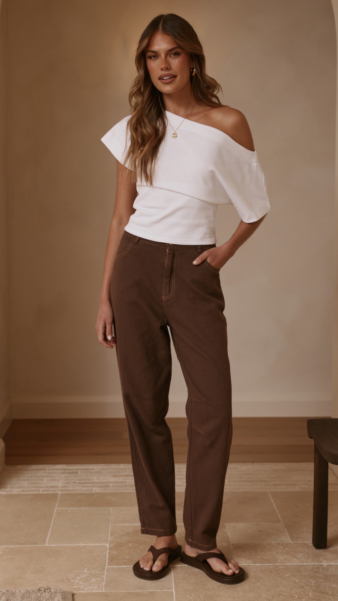 Cleora Barrel Jeans - Chocolate - Billy J