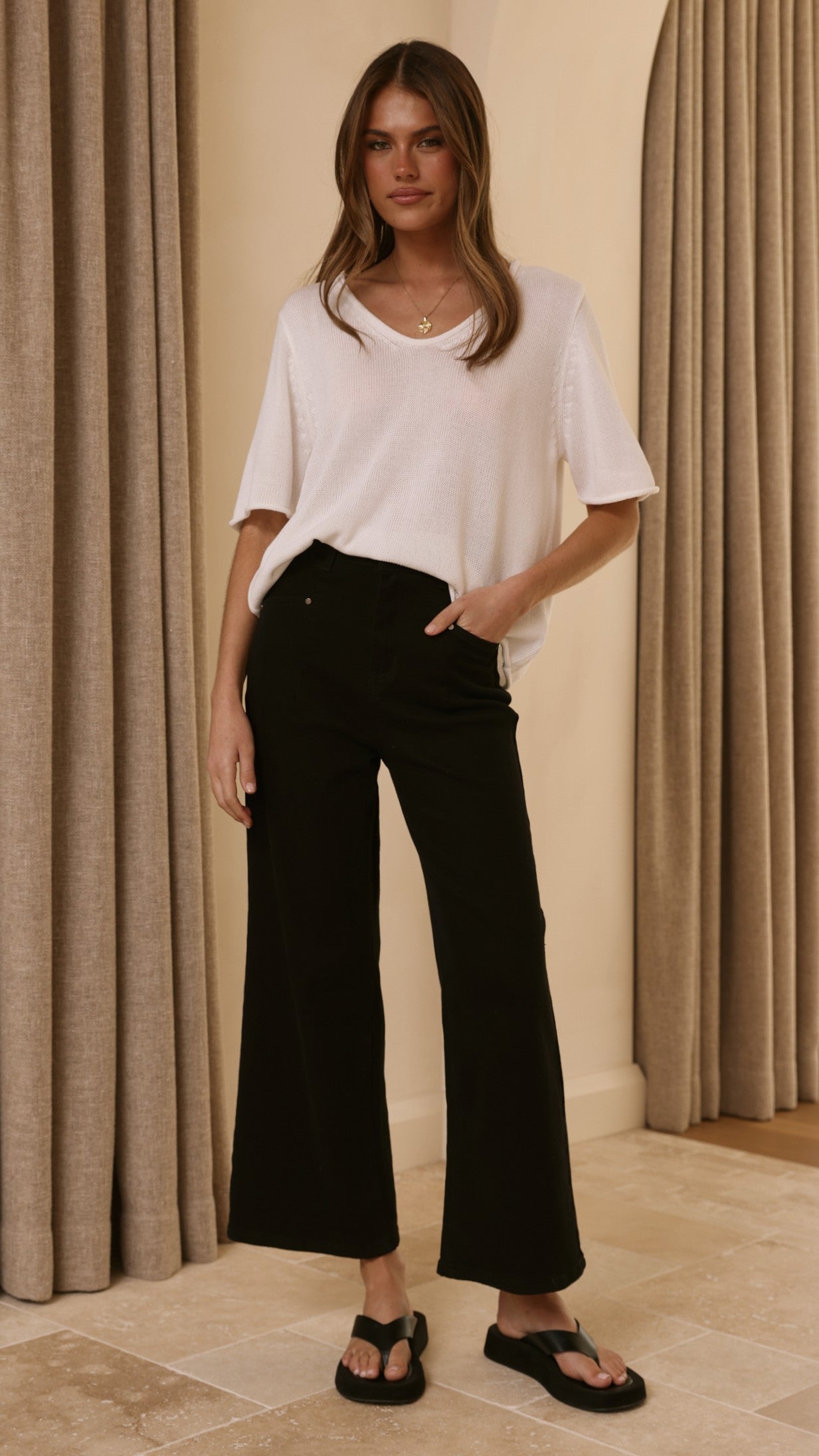 Spring Scoop Neck Tee - White - Billy J