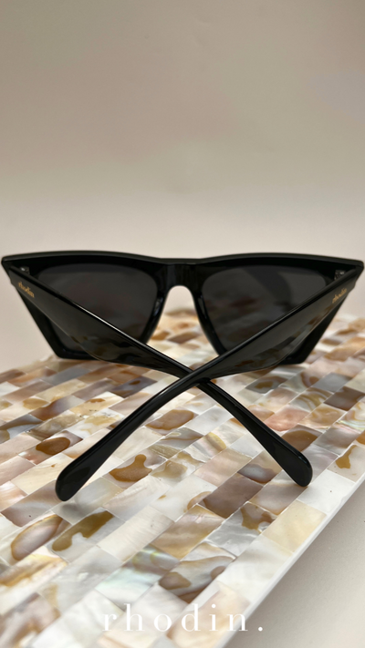 Load image into Gallery viewer, RC Noir Wing Sunglasses - Black
