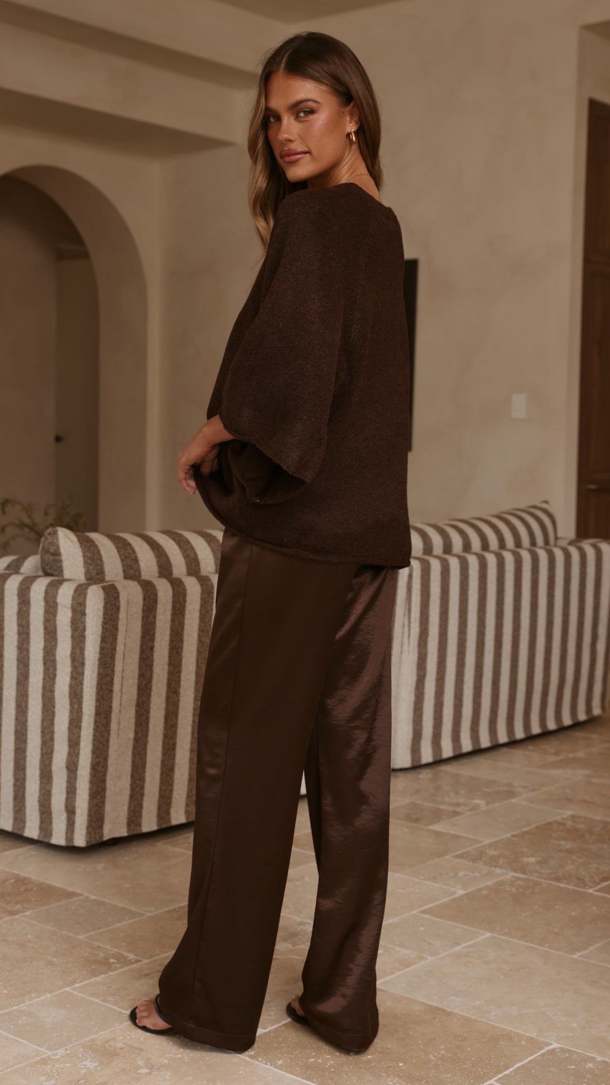 Paisley V Neck Knit - Chocolate - Billy J