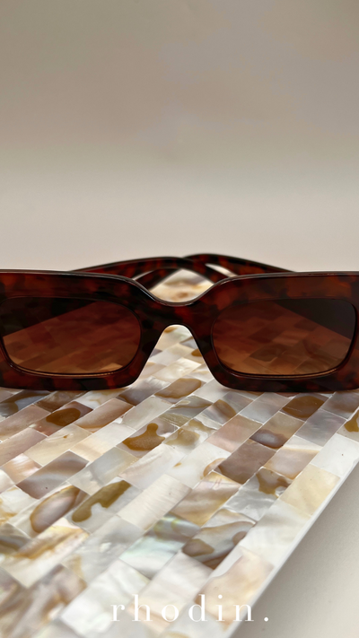 Load image into Gallery viewer, RC Tort Beach Sunglasses - Tort
