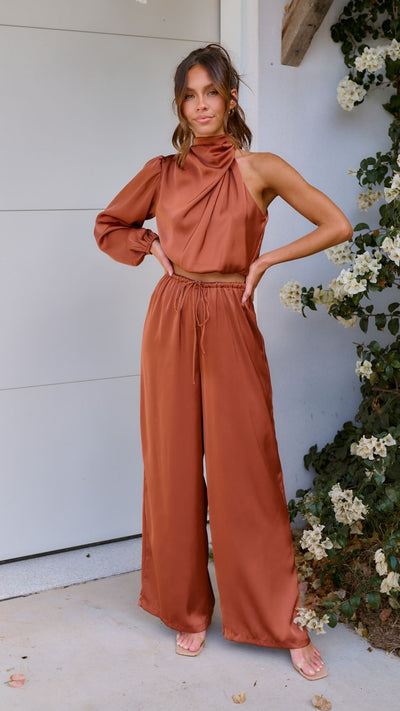 Load image into Gallery viewer, Esther One Shoulder Long Sleeve Top - Copper
