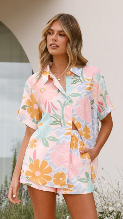 Load image into Gallery viewer, Bonnie Button Up Shirt - Blush Petal - Billy J
