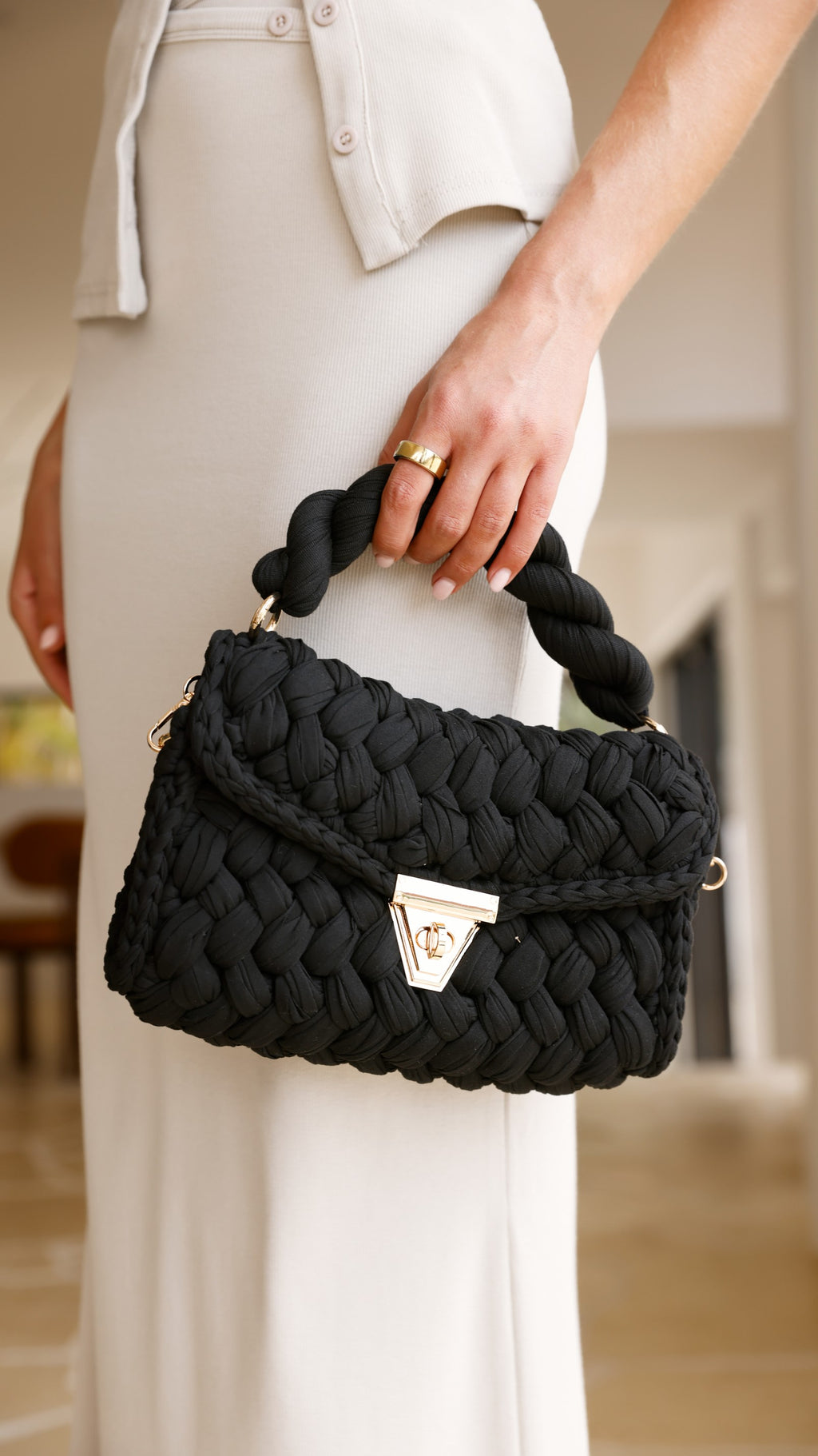 Annabel Chunky Plaited Handbag - Black - Billy J