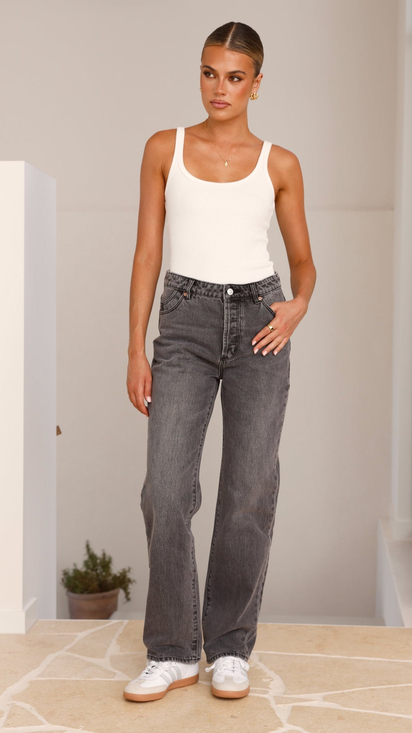 Rollas 90s Relaxed Jean - Vintage Black / Worn Black - Billy J