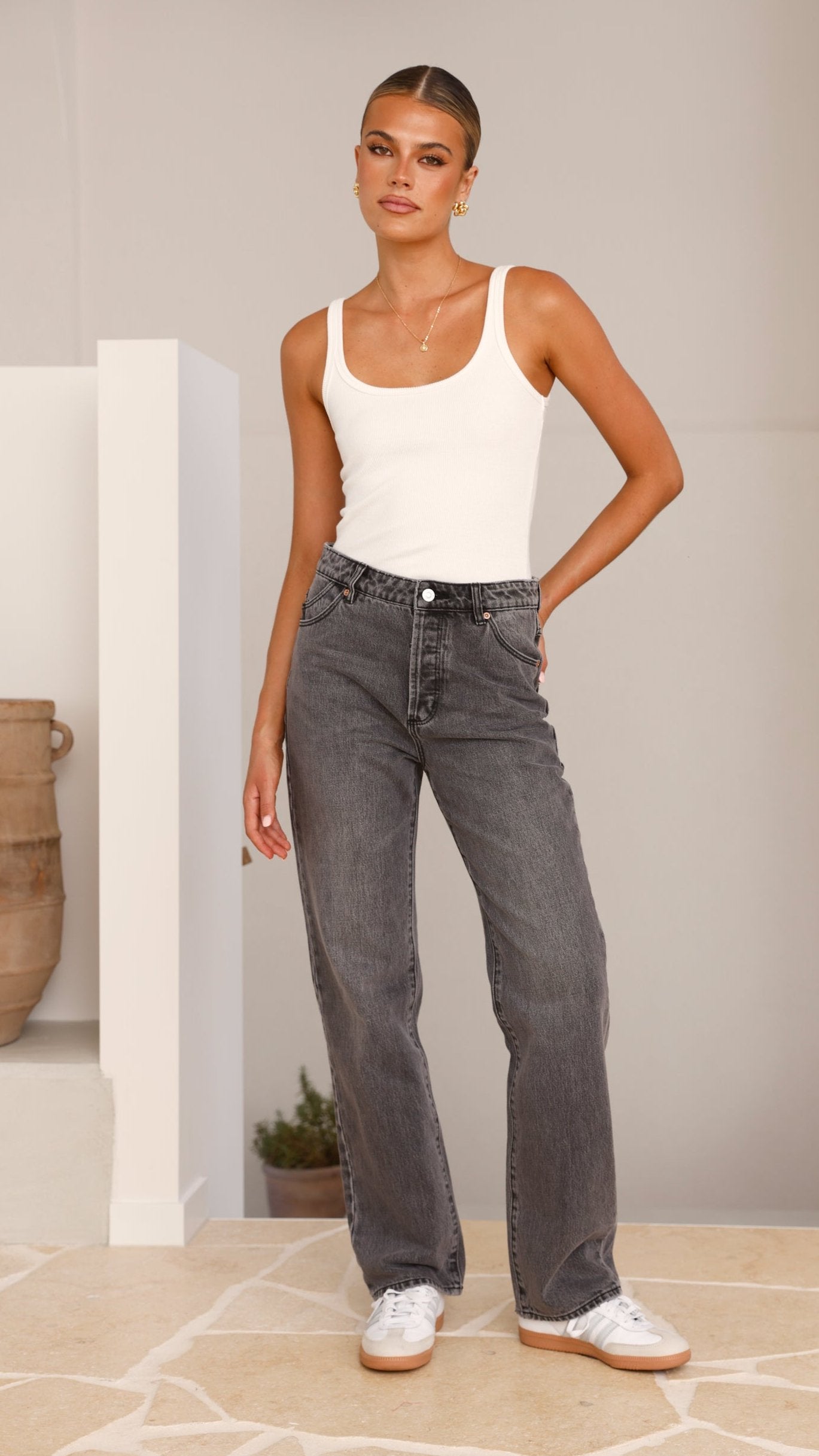 Rollas 90s Relaxed Jean - Vintage Black / Worn Black - Billy J