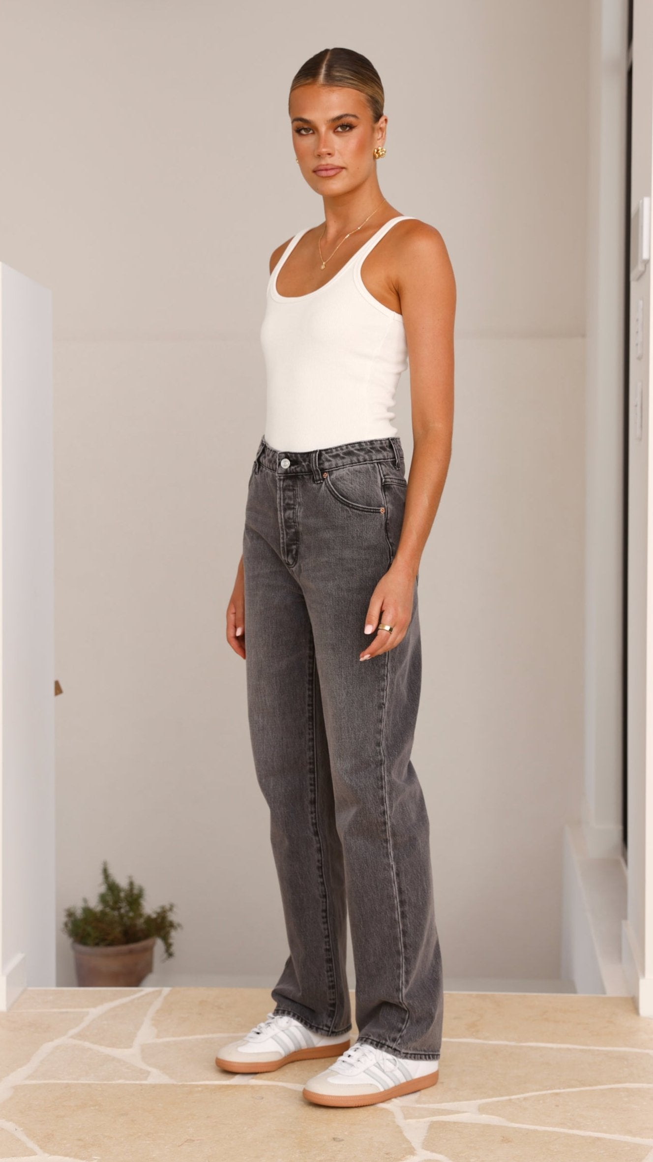 Rollas 90s Relaxed Jean - Vintage Black / Worn Black - Billy J