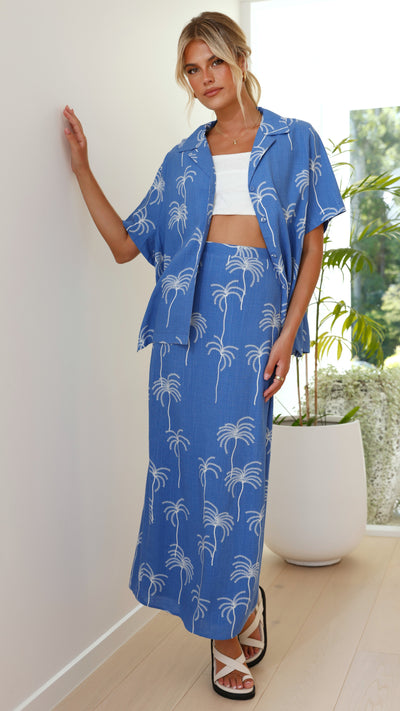 Load image into Gallery viewer, Shayla Button Up Shirt - Blue Palm - Billy J
