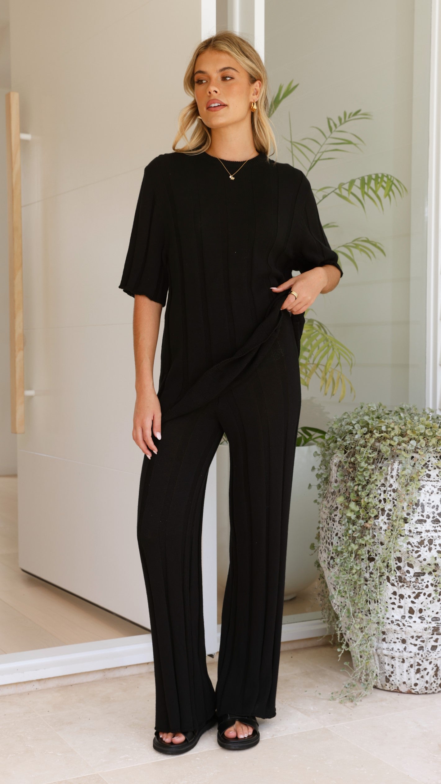 Bayu Knit Pants - Black - Billy J