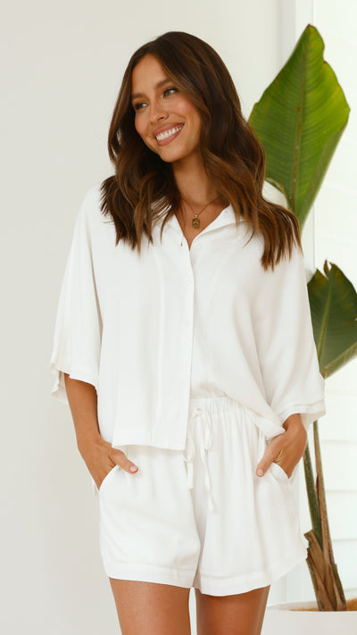 Load image into Gallery viewer, Edita Button Up Top - White

