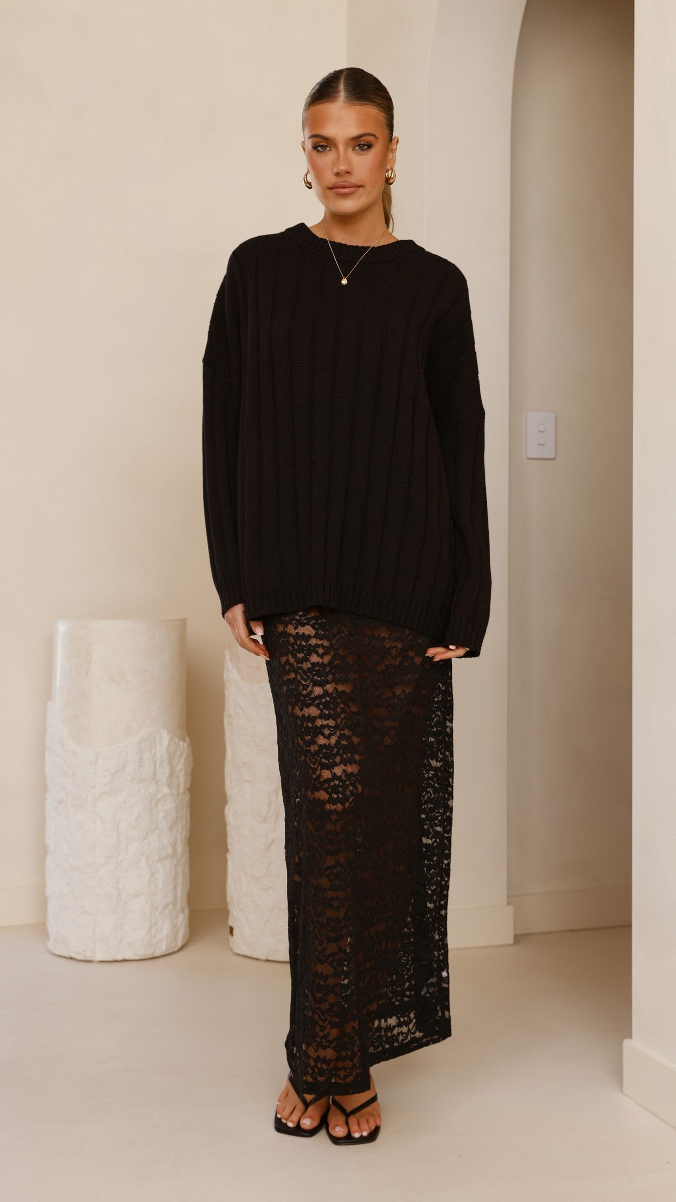 Naiva Oversized Knit - Black - Billy J