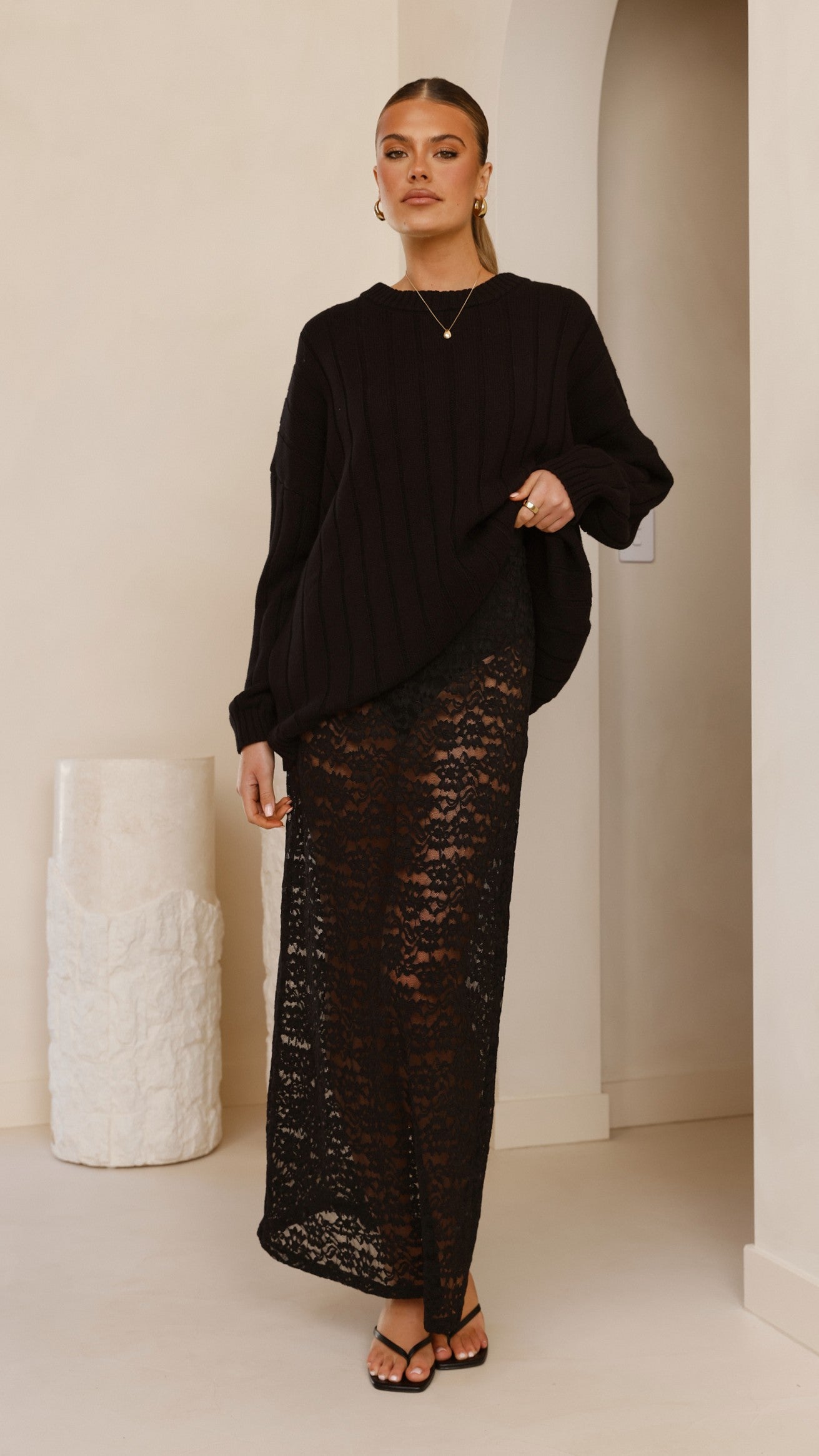 Naiva Oversized Knit - Black - Billy J