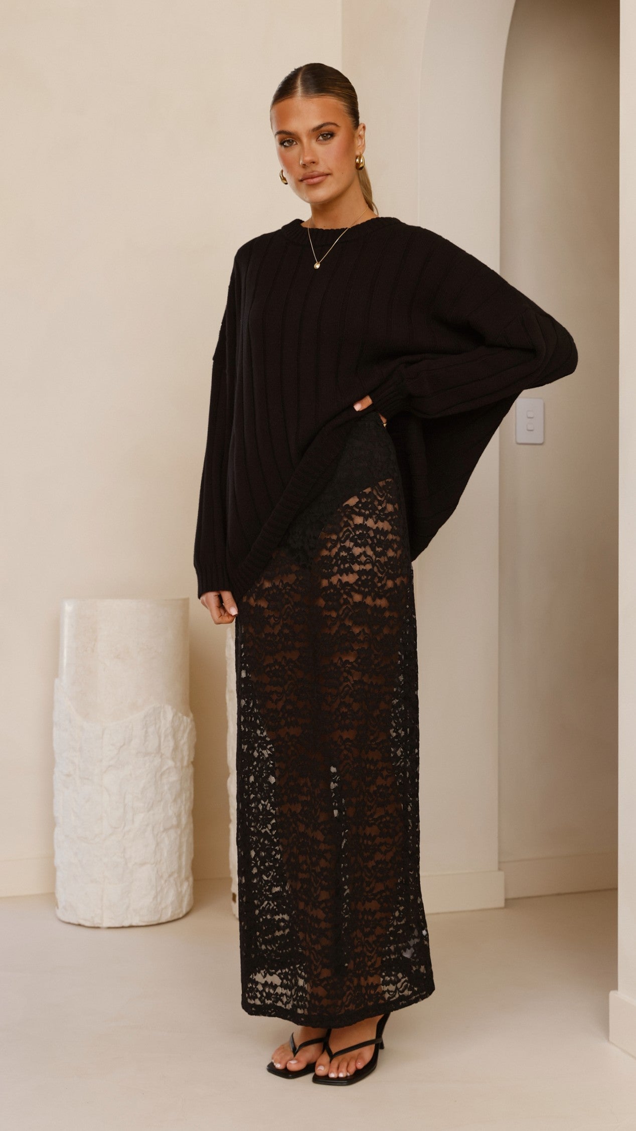 Naiva Oversized Knit - Black - Billy J
