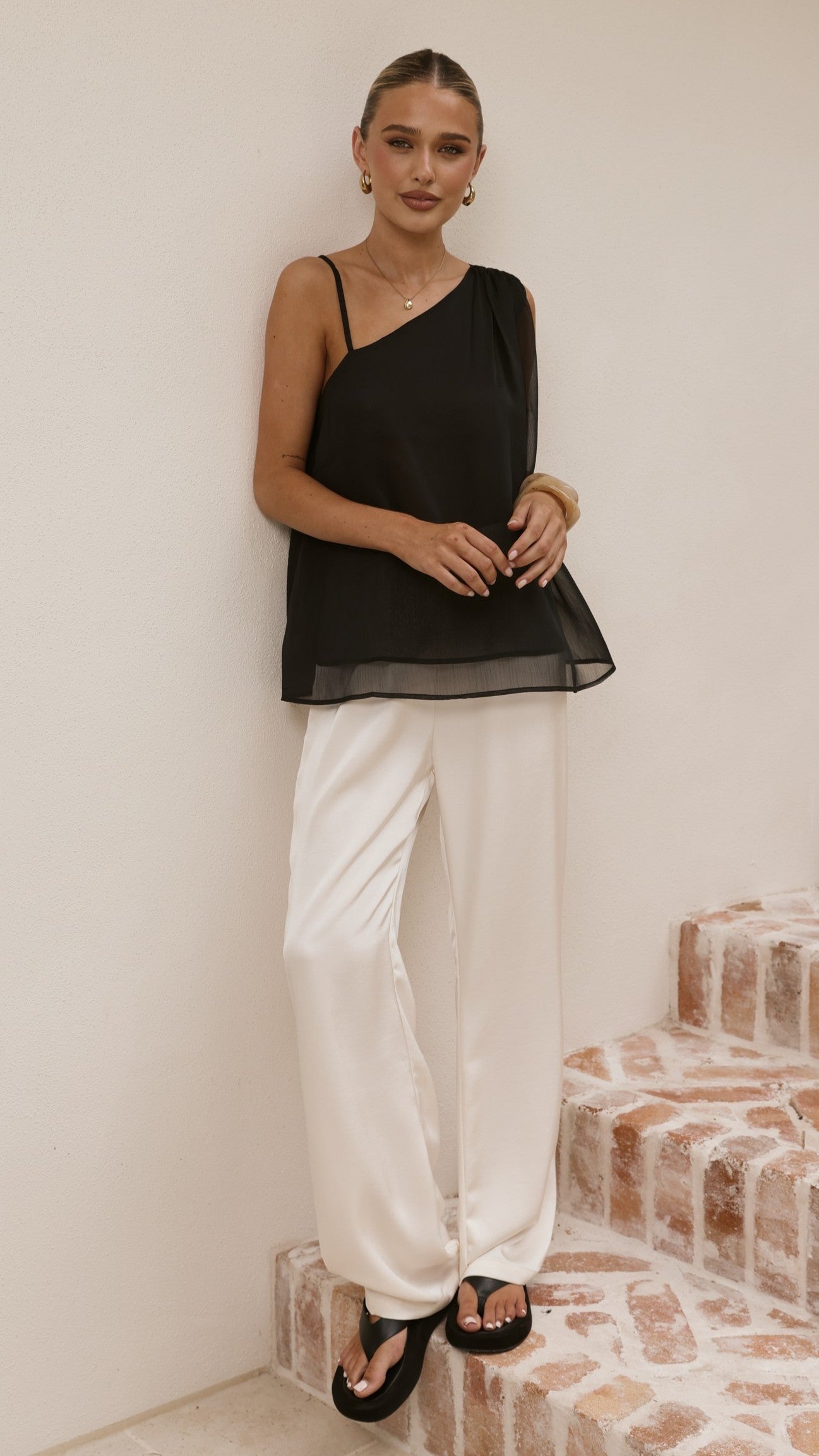 Hazel Top - Black - Billy J