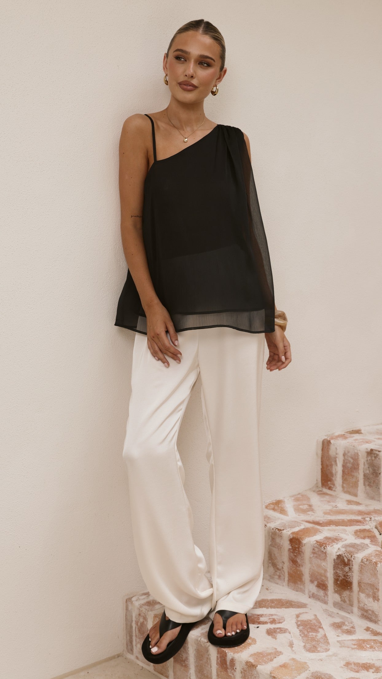 Hazel Top - Black - Billy J