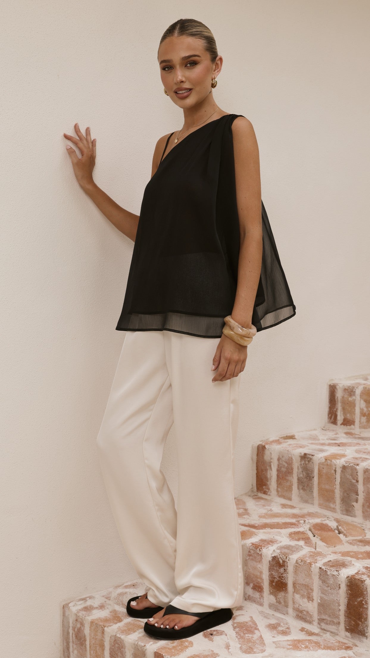 Hazel Top - Black - Billy J
