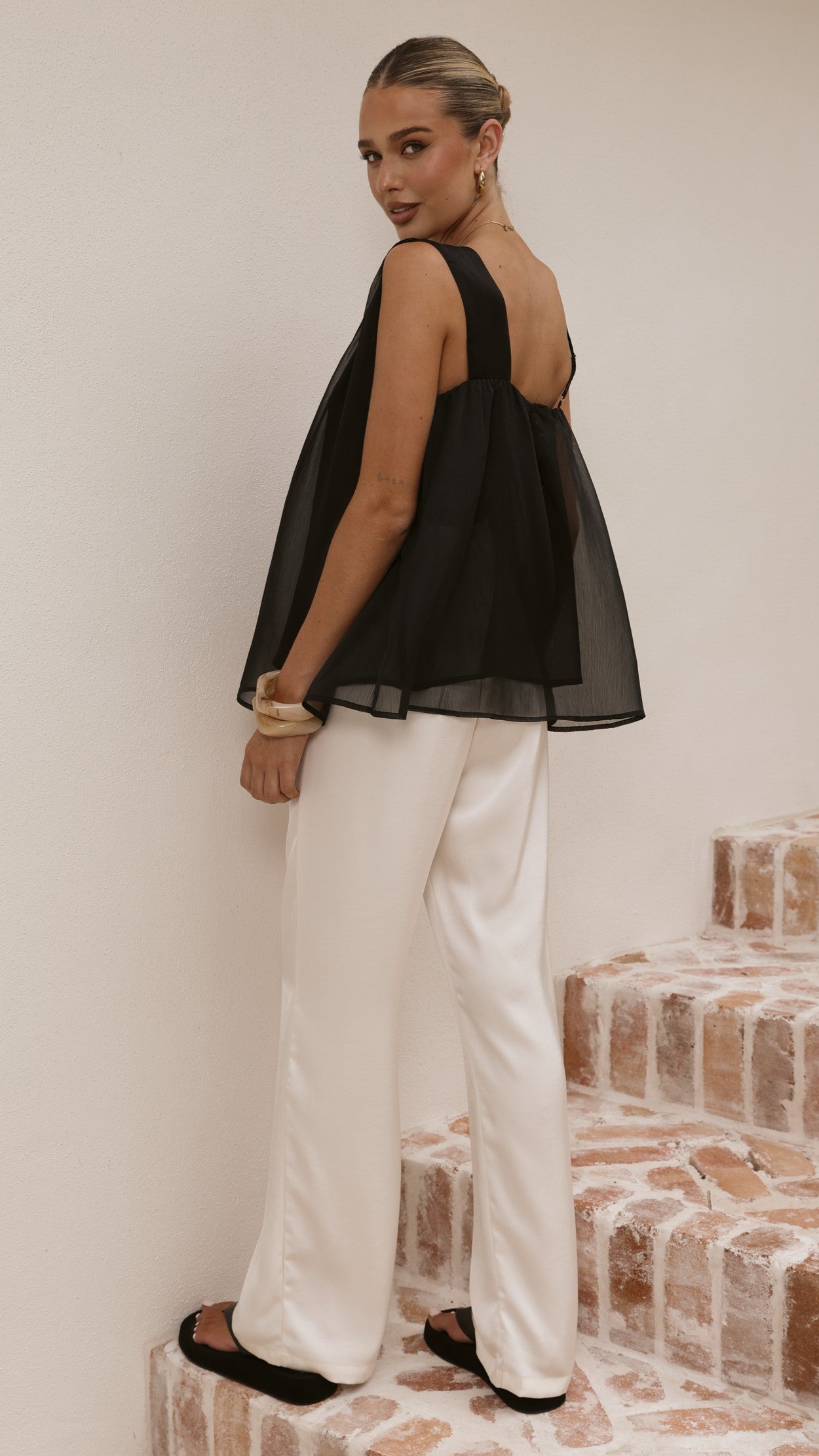 Hazel Top - Black - Billy J