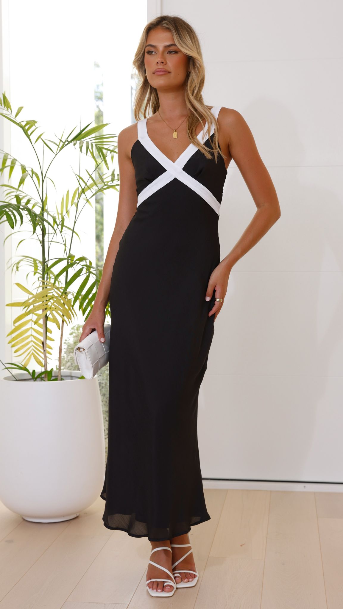 Iylah Midi Dress - Black / White
