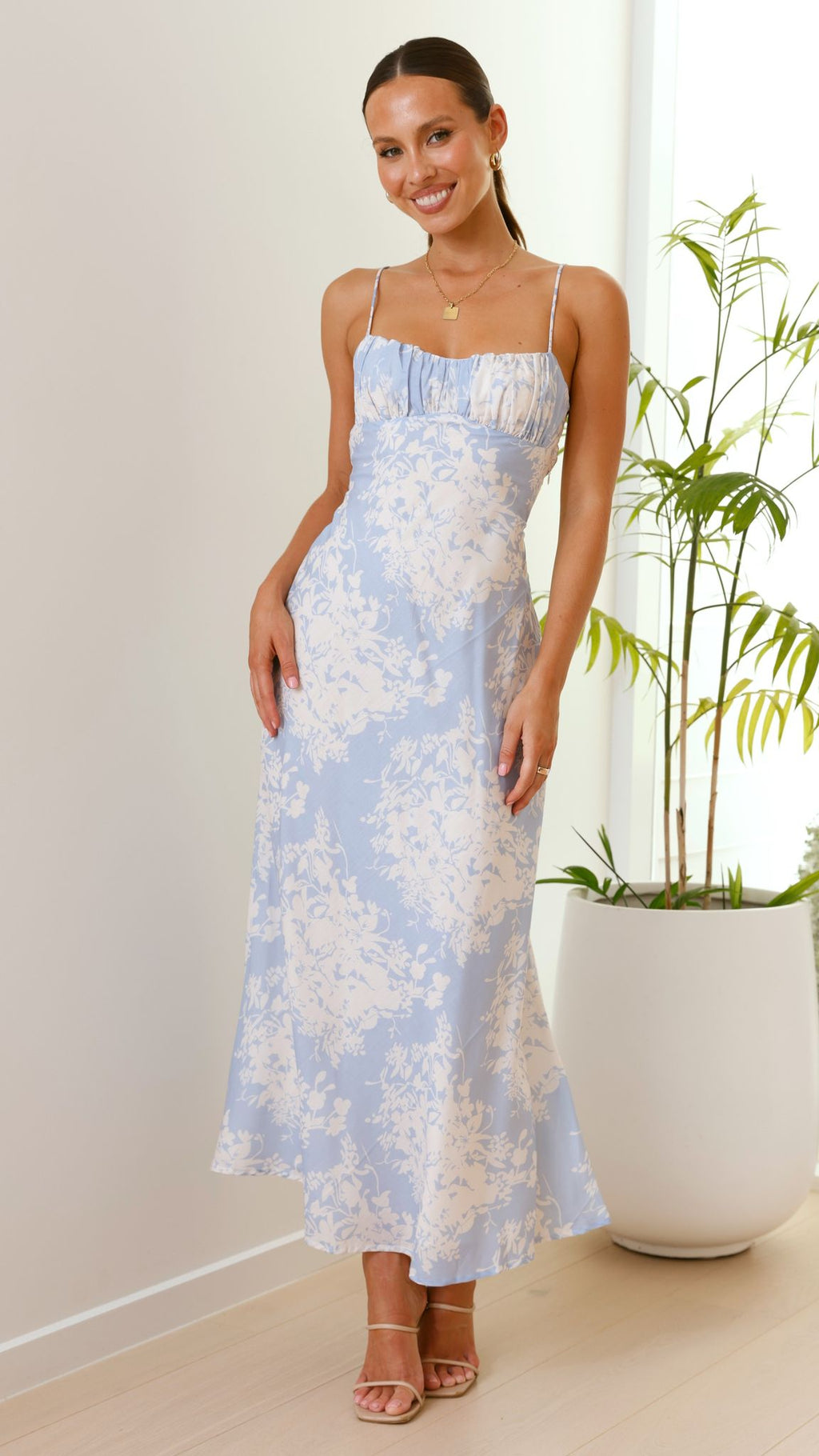 Margie Midi Dress - Blue / White Floral