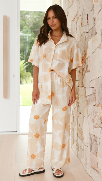 Load image into Gallery viewer, Zita Oversize Shirt - Buttercup Floral
