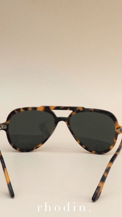 Load image into Gallery viewer, RC Caramel Tort Aviator Sunglasses - Tort
