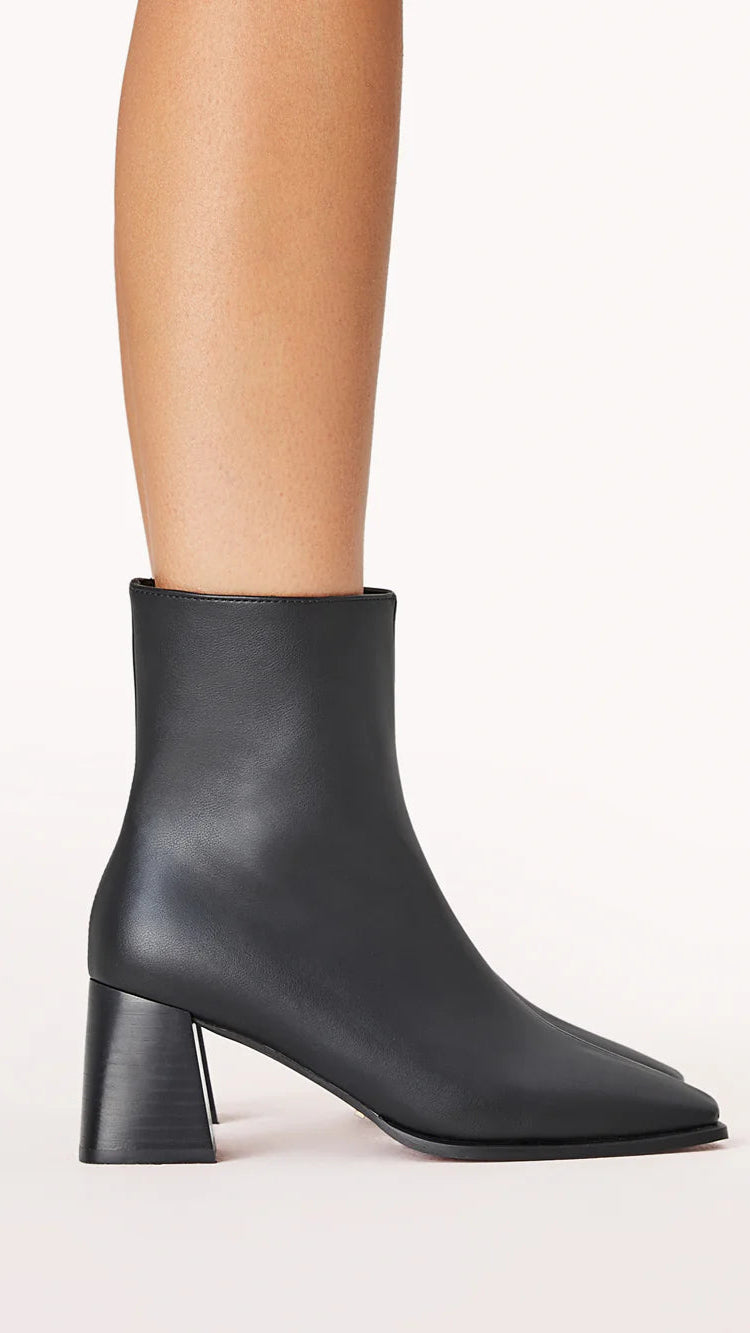 Alania Boots - Black - Billy J