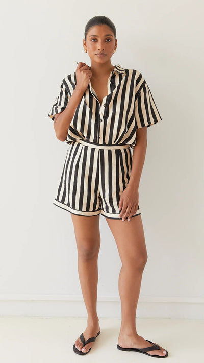 Load image into Gallery viewer, Piper Shorts - Black/Beige Stripe
