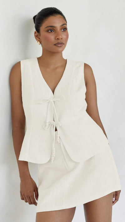 Load image into Gallery viewer, Cami Vest - White - Billy J
