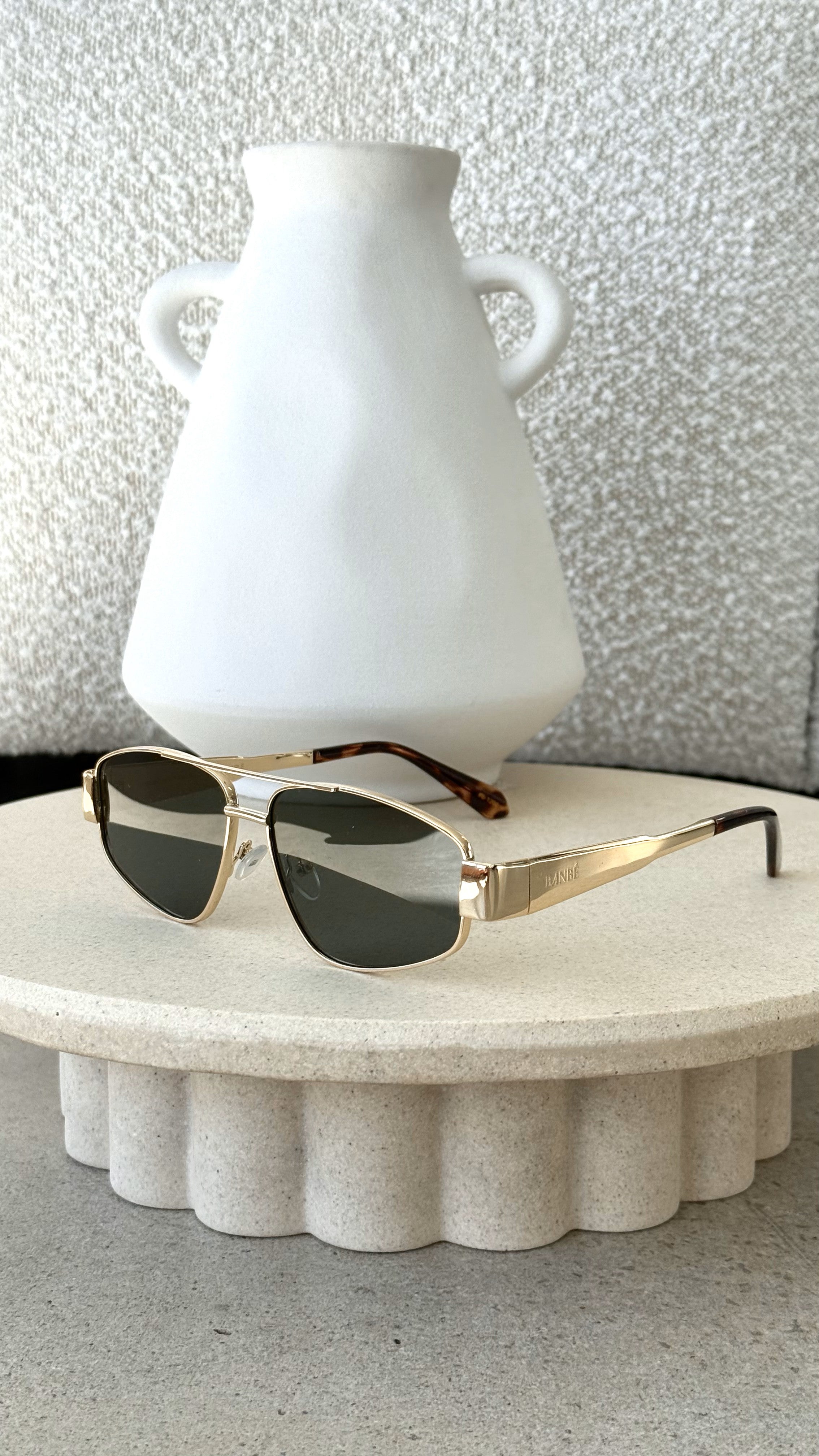 The Earle Sunglasses - Gold / Green - Billy J