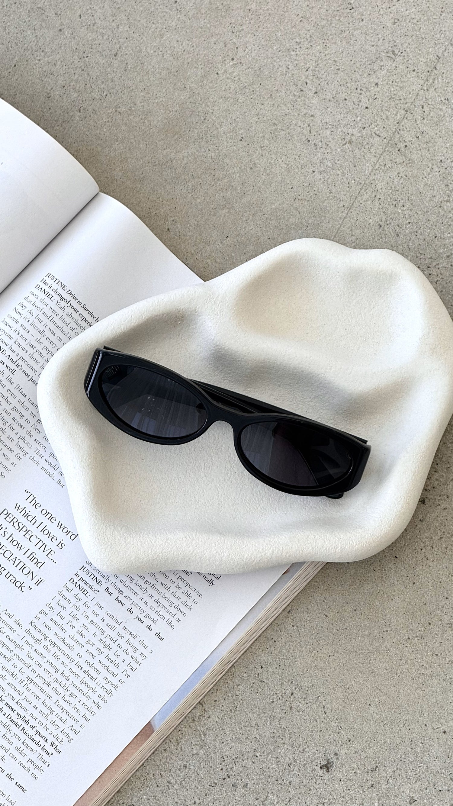 The Kasia Sunglasses - Black / Black - Billy J