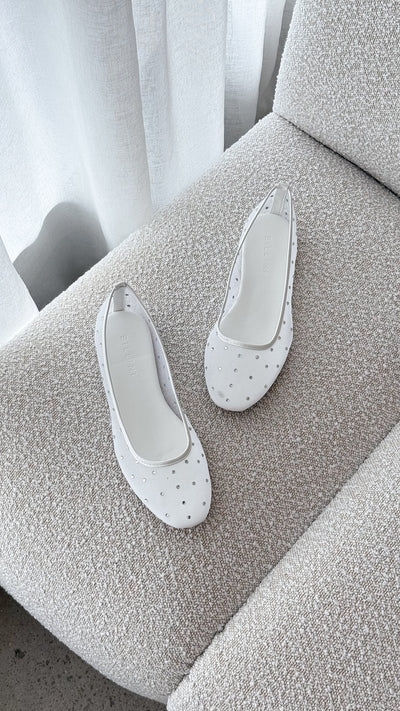 Load image into Gallery viewer, Gerani Flats - White Mesh Diamante - Billy J
