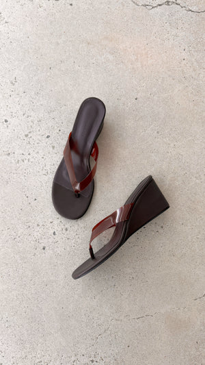 Tiggy Wedge - Clear/Choc - Billy J