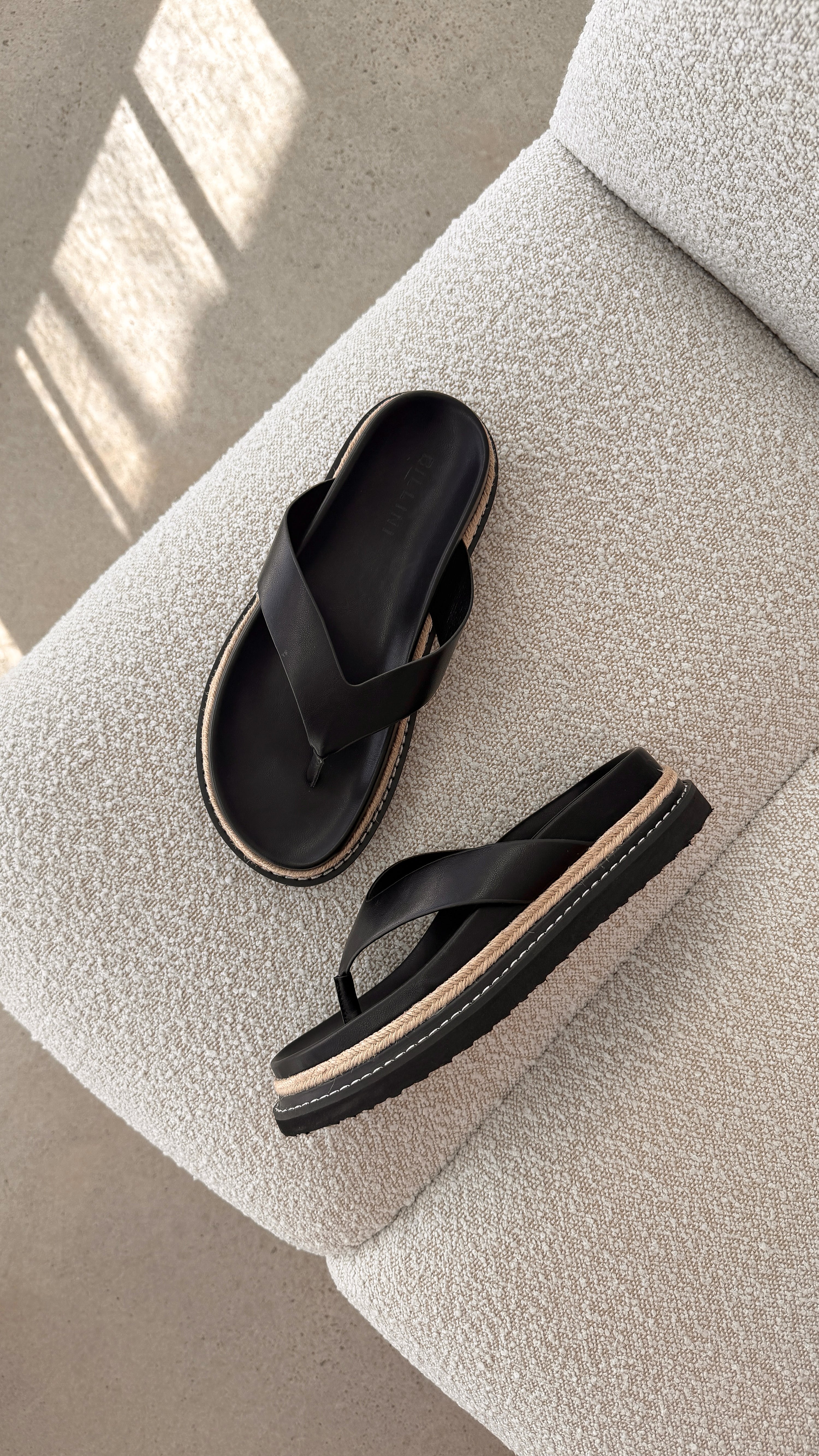 Arley Slide - Black - Billy J