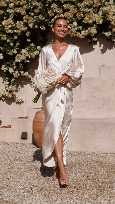 Load image into Gallery viewer, Naomi Long Sleeve Maxi Dress - Champagne
